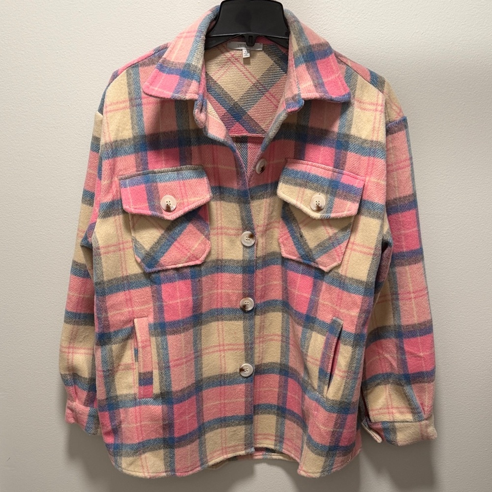 Like New Condition Veveret Women’s Size Large Plaid Button-Up Jacket Pink/Blue
